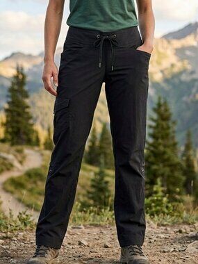 Columbia Women’s Black Roll-Up Convertible Hiking Cargo Pants Size 6 Regular